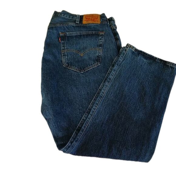 Men Levi's 501 44x30 Classic Fit Straight Leg Medium Wash Blue Jeans - Picture 1 of 9